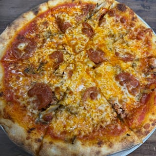 Llarios Pie